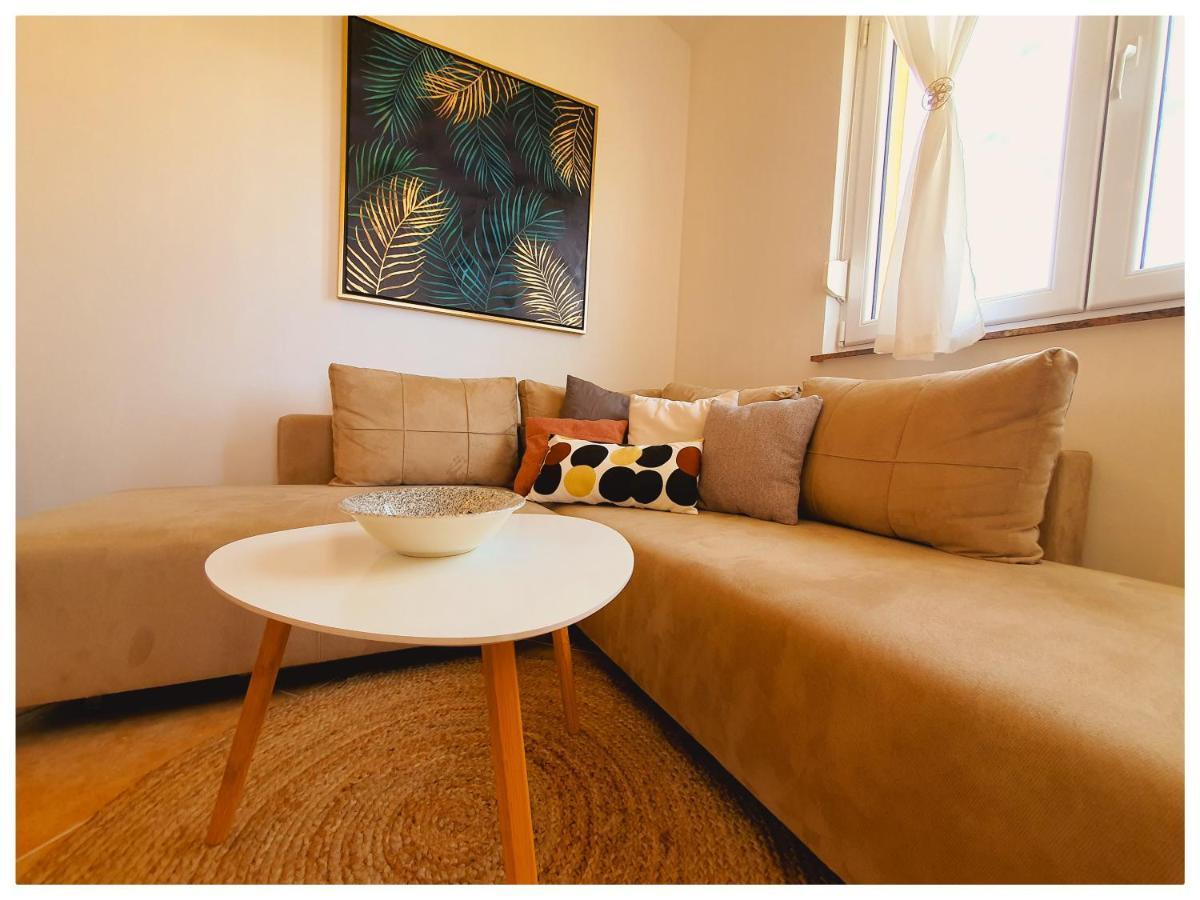 Apartman Mila Barbat na Rabu Exterior photo